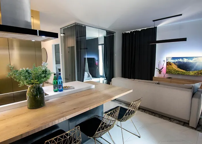 Apartment El - Antares Poznan