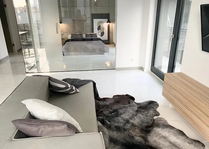 El - Antares Апартаменти